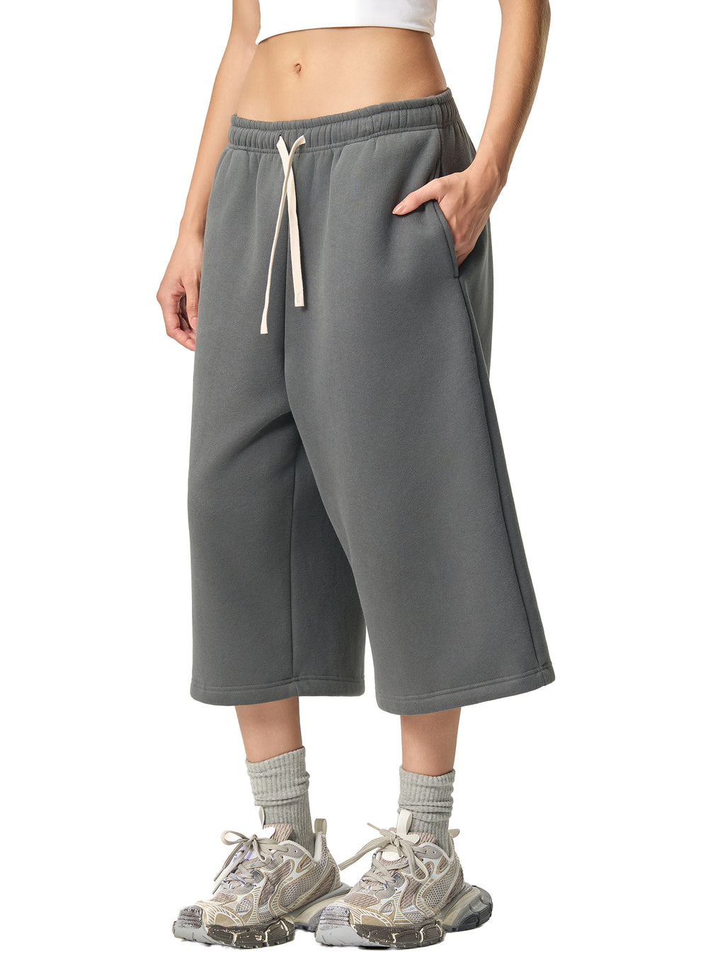 Relaxed Drawstring 3/4 Sweatpants